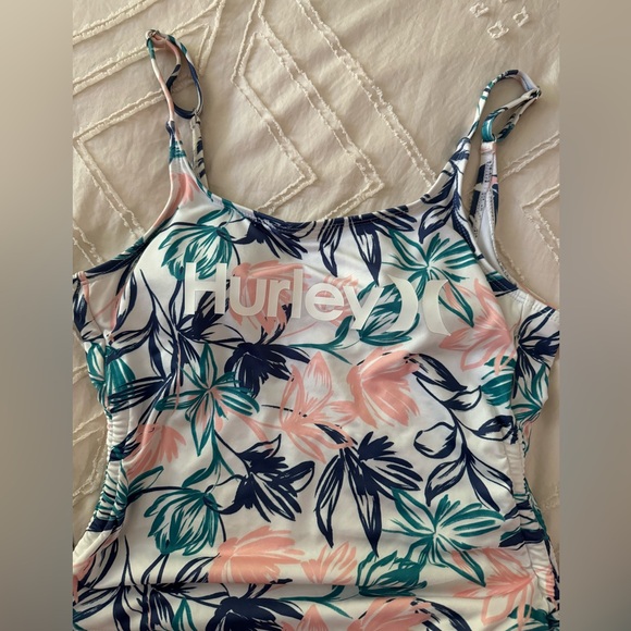 EUC Hurley low back one piece swimsuit Medium - Picture 2 of 11